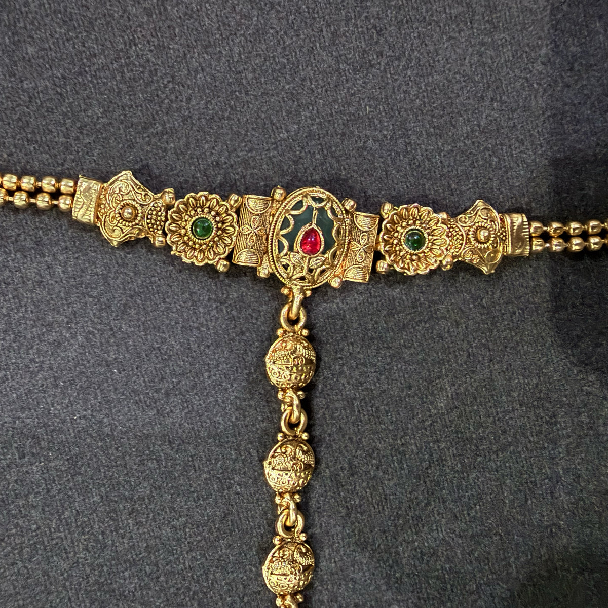 Raani Hath Phool Anja