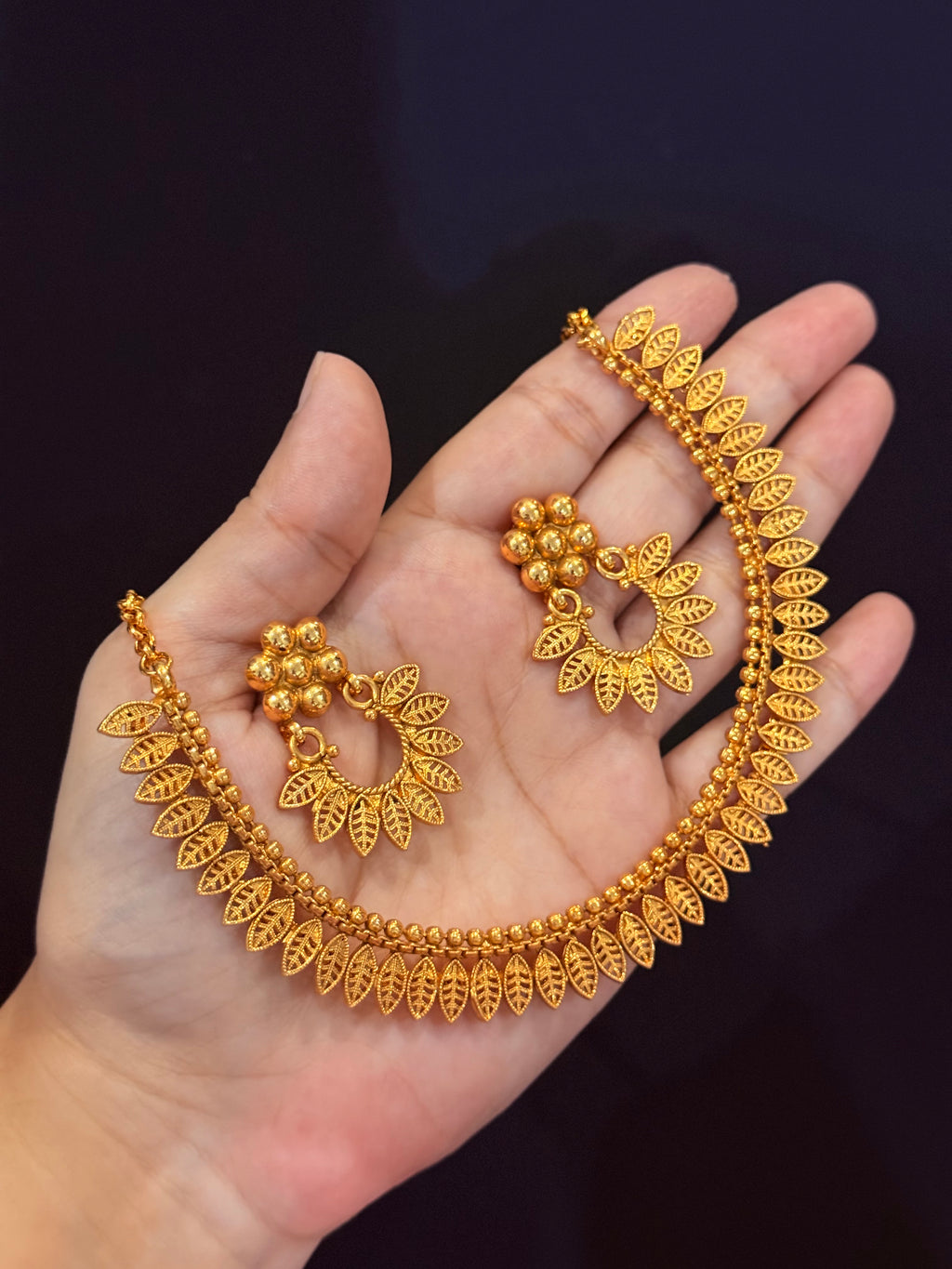 Barg — Necklace Earring Set