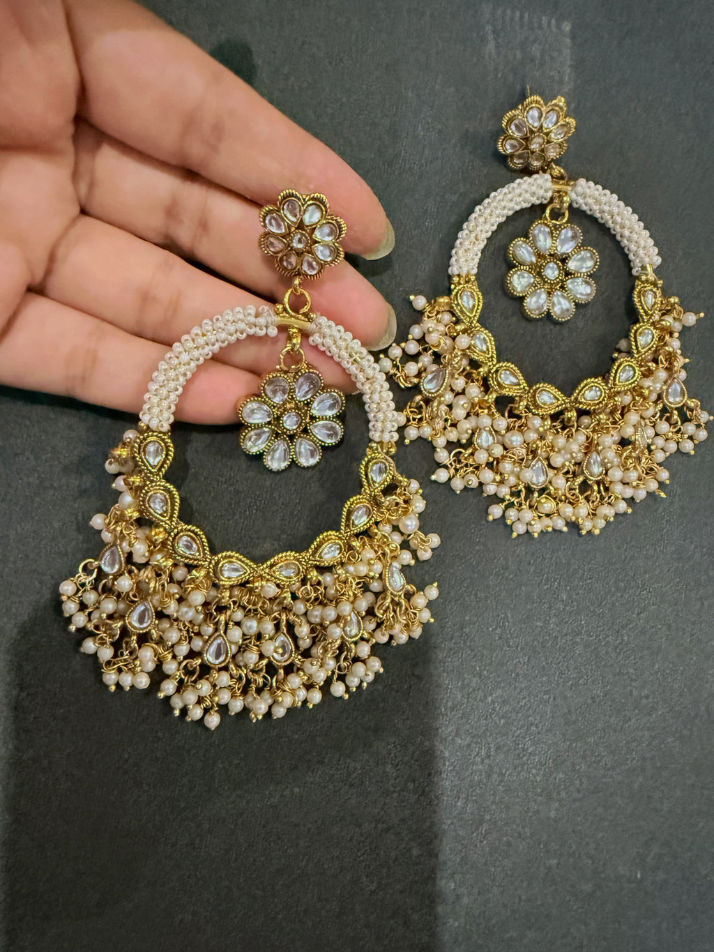 Noor-E-Gul Pearls Earstuds